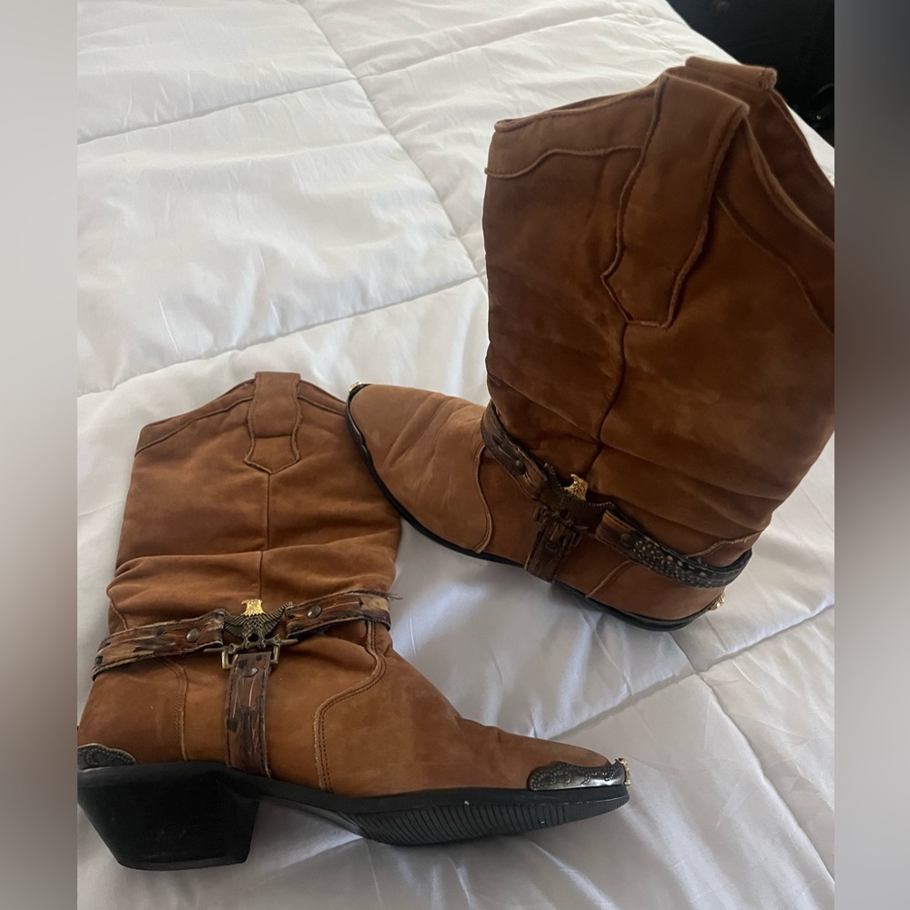 Maine Woods Tan Heeled Boots with Eagle Buckle Detail